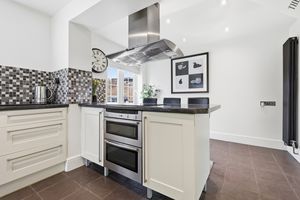 Photo 15- click for photo gallery